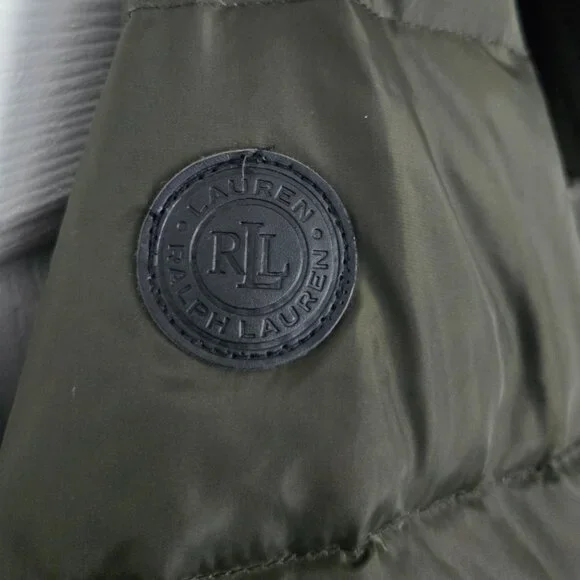 Lauren Ralph Lauren Women's Down Puffer Coat - Size Medium fits like a Small - Picture 4 of 9